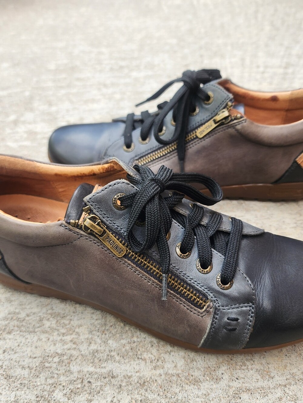 Pikolinos Womens‎ Leather Sneakers Size 40 Black Gray Lace Up Side Zip Up Detail
